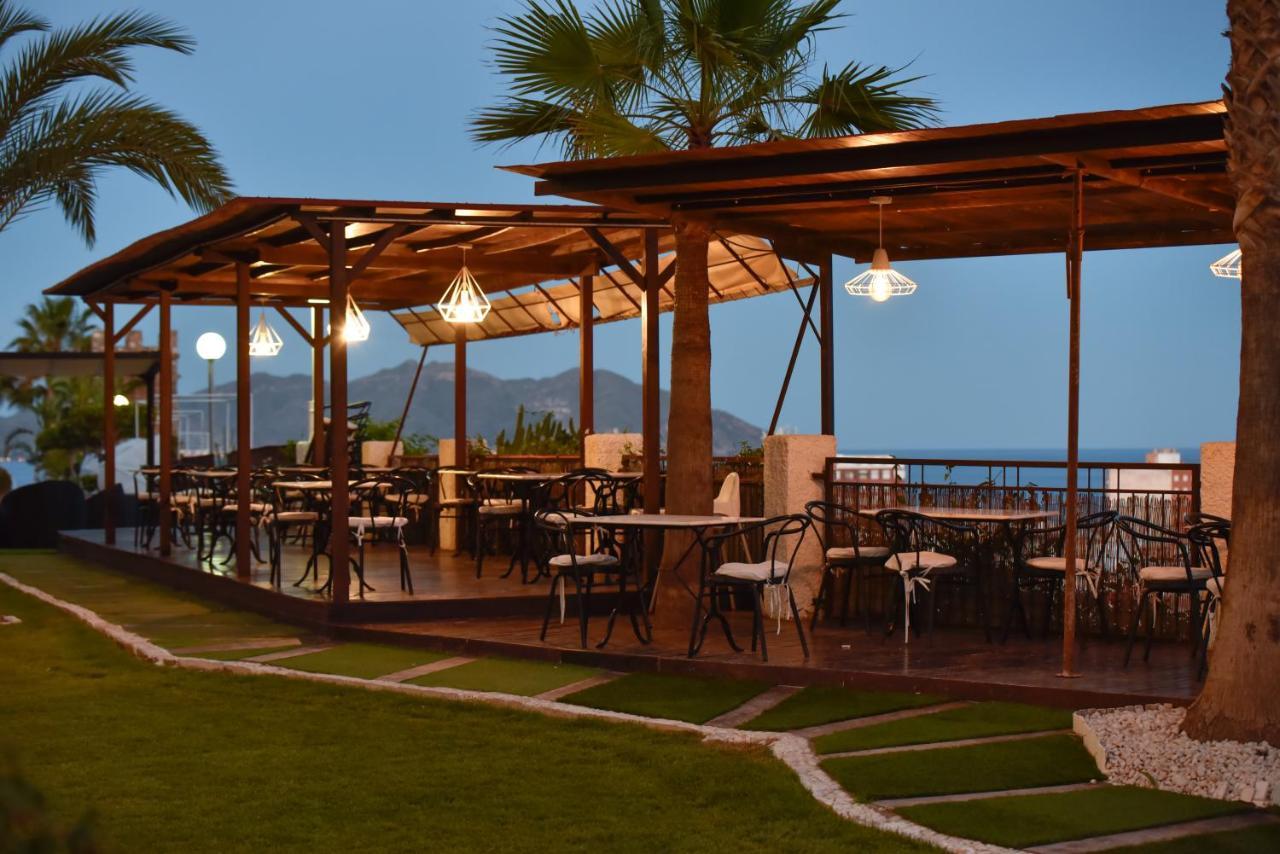Ramada Resort By Wyndham Puerto De Mazarron Exterior photo