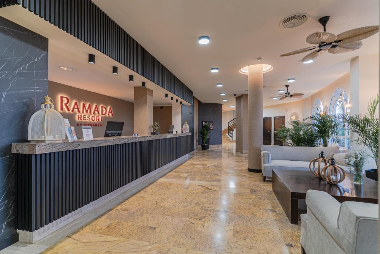 Ramada Resort By Wyndham Puerto De Mazarron Exterior photo
