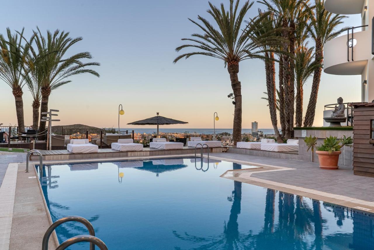 Ramada Resort By Wyndham Puerto De Mazarron Exterior photo
